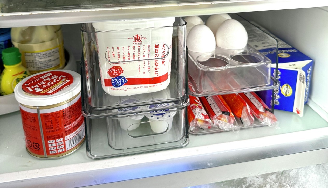 これ便利すぎ…！話題のニトリ「冷蔵庫ラック＆トレー」を1ヶ月使って