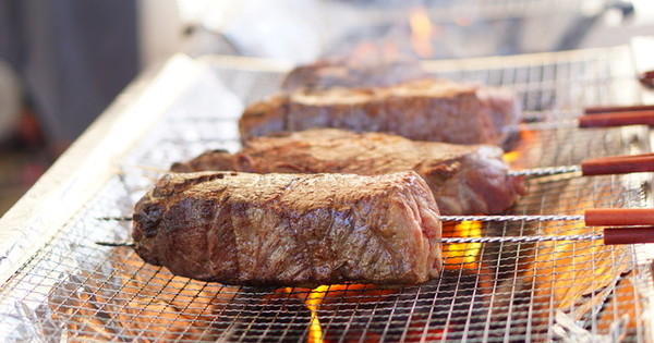 qで喜ばれる 焼くだけ絶品 漬け込み肉 レシピ クックパッドニュース