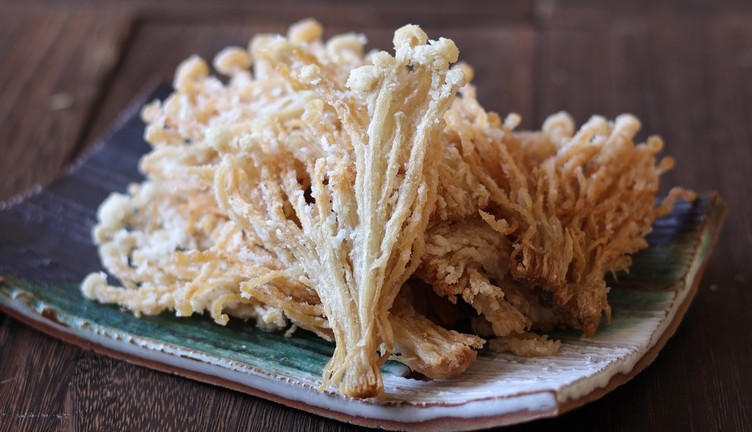 やみつき！冷蔵庫にあったら今すぐ作ってほしい「カリカリえのき