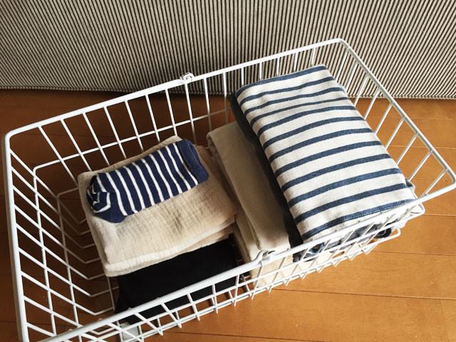 ソファーから 洗濯物の山 が消える魔法の四角いカゴ クックパッドニュース ソファーから 洗濯物の山 が消える魔法の四角いカゴ クックパッドニュース