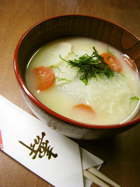 香川のあんもち雑煮！白味噌の画像