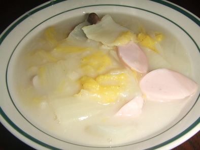 おさかなのソーセージと白菜のクリーム煮の写真