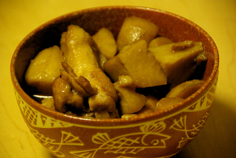 手羽元と里芋の照り煮の画像