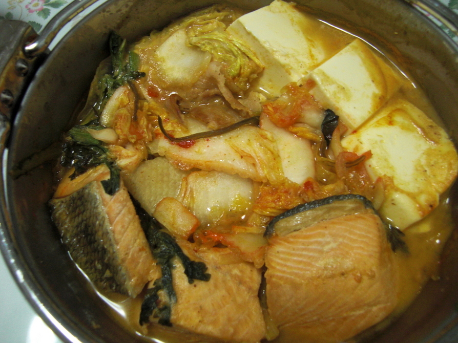 基本の豆腐チゲ～鮭の白味噌仕立て～の画像