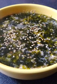 海苔と卵の中華風スープ