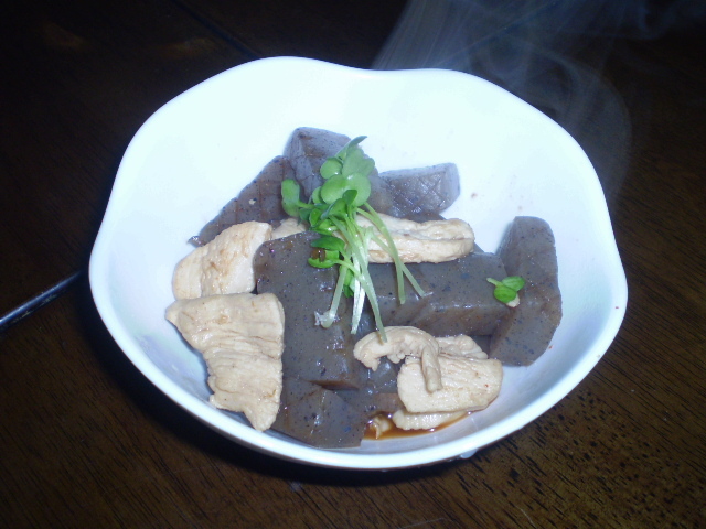 蒟蒻と鶏胸肉のピリ辛炒めの画像