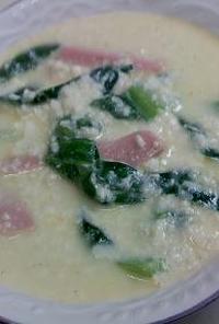 ソーセージと青梗菜の豆腐ミルクスープ