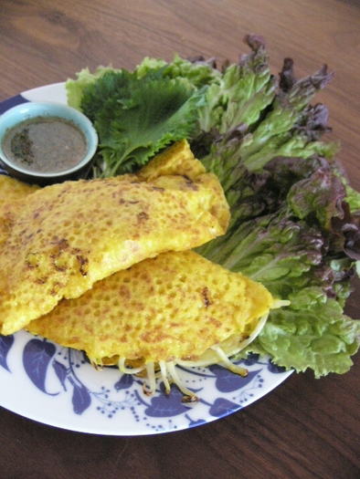 ベトナム料理バインセオ　Banh Xeoの写真