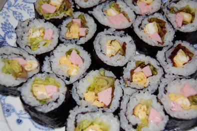 サラダ巻き寿司の写真