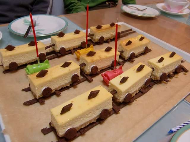 電車 の ケーキ 最高のケーキ画像