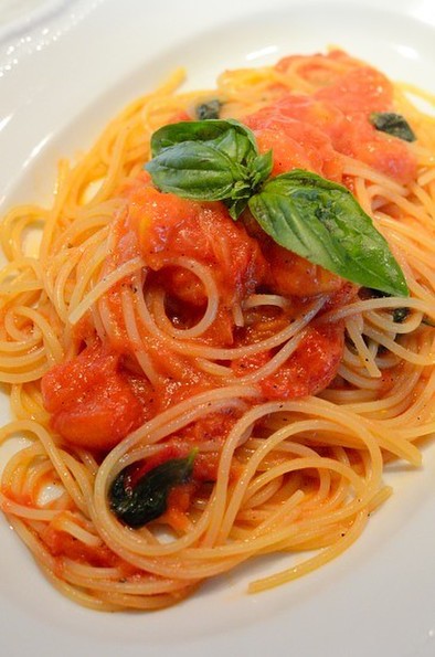 簡単！フレッシュトマトのスパゲッティの写真