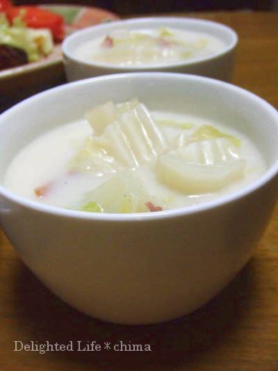 白菜とベーコンのクリームスープの画像