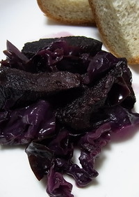 紫キャベツと牛肉のワイン煮