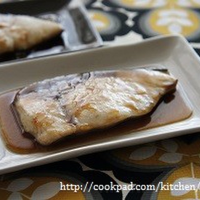 こってりふわふわ ブリの照り焼き レシピ 作り方 By Meg526 クックパッド 簡単おいしいみんなのレシピが364万品