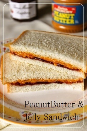 ピーナッツバター&ジェリーのサンドイッチの画像
