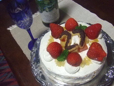 手作り・・基本的な誕生日ケーキ」＾－＾「の写真