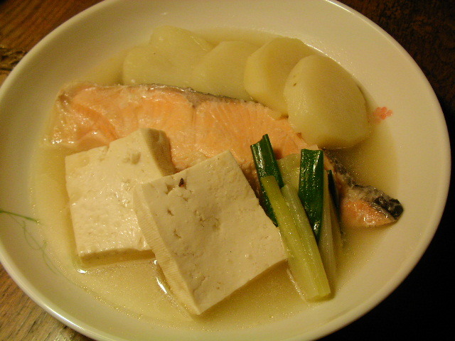 鮭とジャガイモの洋風煮物の画像