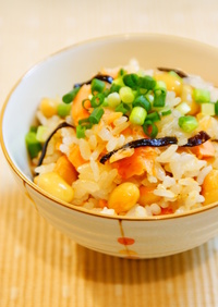 ✿焼き鮭と大豆の混ぜご飯✿