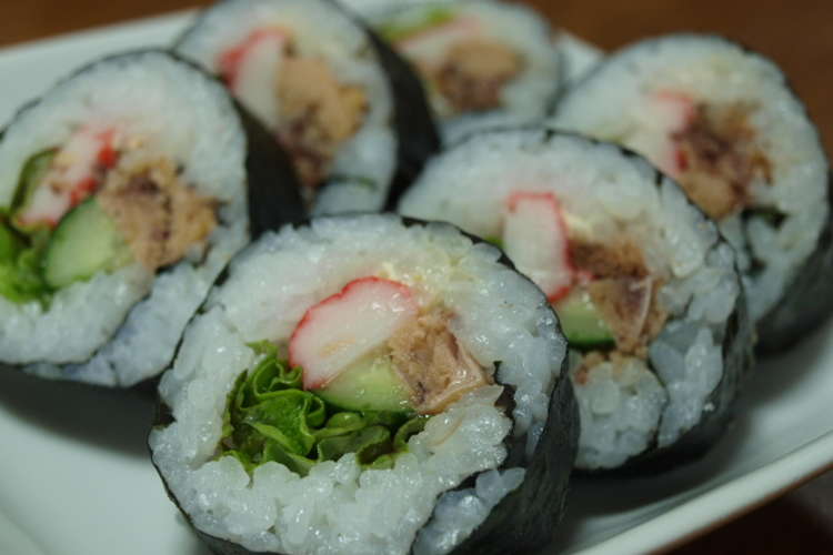 いわしの蒲焼缶で 巻き寿司 恵方巻き レシピ 作り方 By モーリーママ クックパッド