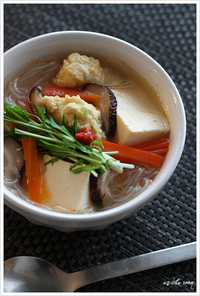 豆腐と鶏団子の『食べる』ピリ辛スープ