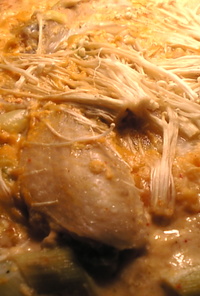 鶏手羽先のキムチ豆乳鍋