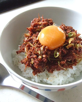 缶詰メシ!コンビーフ丼