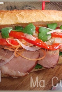 ベトナム風サンドイッチ”バインミー”