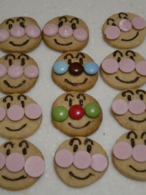 買い置きチョコde アンパンマンクッキーの画像