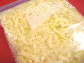 ★ピザ用チーズは冷凍保存★