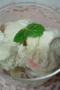 桃のアイスクリーム