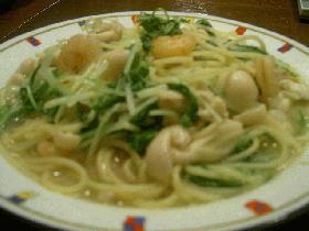 アンチョビ風味!水菜とエビのパスタ