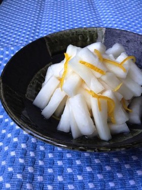 パリッポリッ 箸が止まらない柚子大根