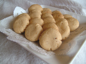 簡単!胡麻入り✿サクサクきなこクッキー✿