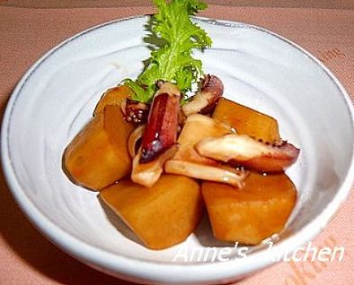 シンプル！簡単・イカと里芋の煮物の写真