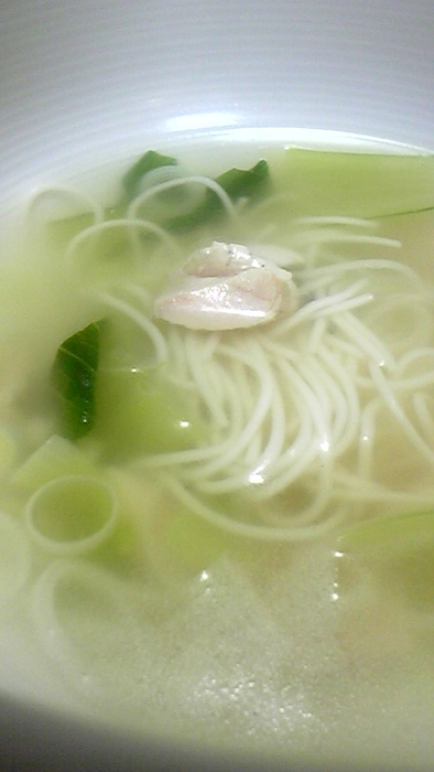 鶏ハムで本格塩味スープめん☆の写真