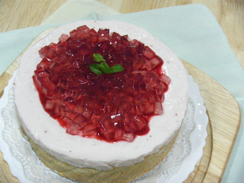 フランボワーズのヨーグルトムースケーキの画像