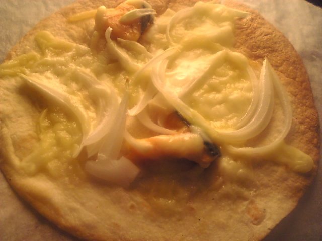 鮭と玉葱のマヨネーズピザの画像