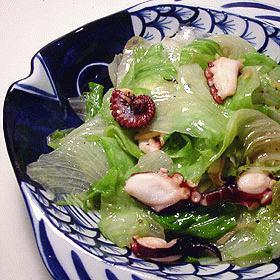 レタスを丸ごとタコ炒め