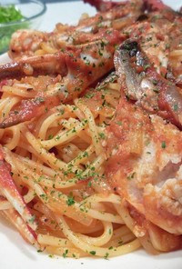 ワタリガニのパスタ　ピリ辛トマトソース