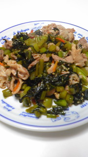野沢菜と豚肉の炒めものの写真