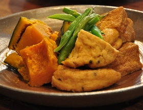 かぼちゃとがんも(厚揚げ)の煮物