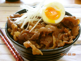 帯広豚丼~豚こまだから大盛りで!