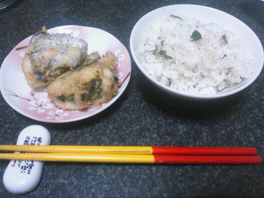 太刀魚の大葉巻き天ぷら＆シソしらすご飯♪の画像