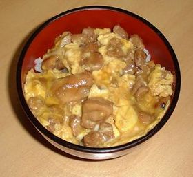すごくおいしい!焼き鳥で親子丼