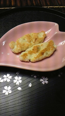 離乳食で手づかみ☆ふわふわ豆腐ハンバーグ