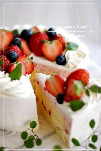 ♡苺ティラミスと苺のムースケーキ♡の写真
