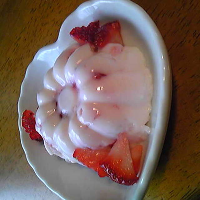 離乳食 いちごたっぷりヨーグルトゼリー レシピ 作り方 By ジーノちゃん クックパッド 簡単おいしいみんなのレシピが351万品