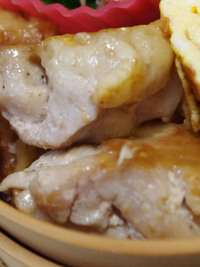鶏肉のドレッシング焼き【お弁当/茶色】の写真