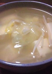 豆腐とエノキと玉葱の中華スープ