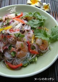 タイ風春雨サラダ